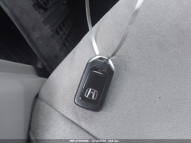 5FNYF6H10LB027268 Honda Pilot Awd Lx