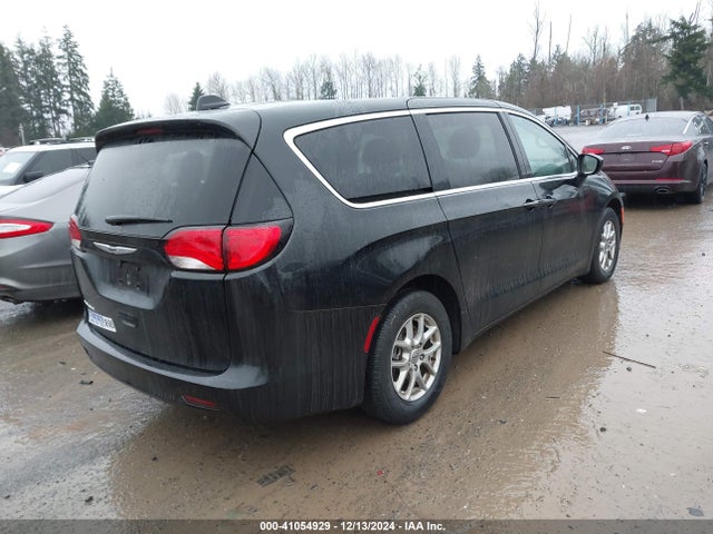 2C4RC1CG2NR166031 Chrysler Voyager Lx