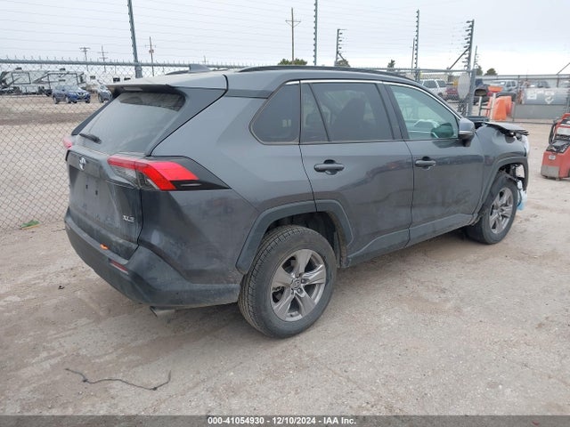 Toyota Rav4 Xle 2023 2T3W1RFV5PW286433 Image 4