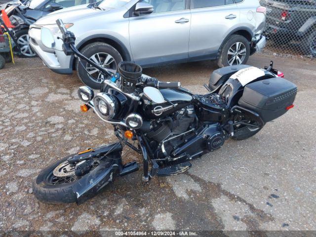2018 HARLEY-DAVIDSON FLHCS 1HD1YBK16JC063178 Photo 1