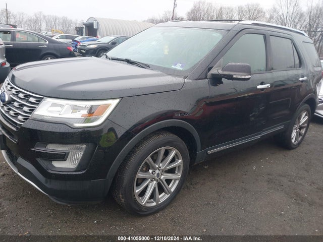 Ford Explorer Limited 2017 1FM5K8F88HGC06385 Image 2