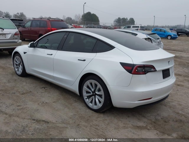 2022 TESLA MODEL 3 5YJ3E1EB8NF173966 Photo 2