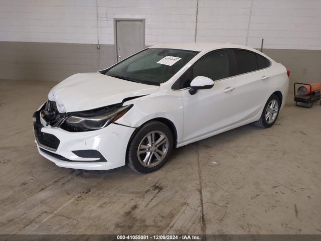 Chevrolet Cruze Lt Auto 2017 1G1BE5SM0H7186156 Image 2