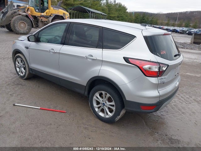 Ford ESCAPE SE 2017 1FMCU9GD1HUC06104 Image 3
