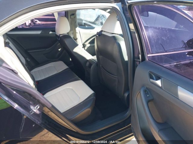 3VWD17AJ2GM397133 Volkswagen Jetta 1.8t Sport