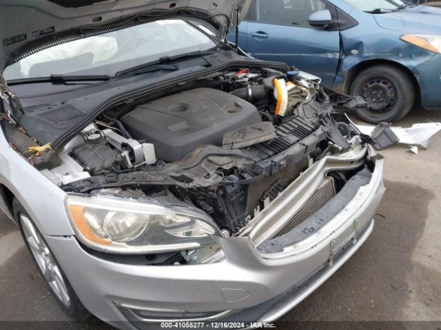 YV140MEK1G1290010 Volvo V60 T5 Drive-e Premier