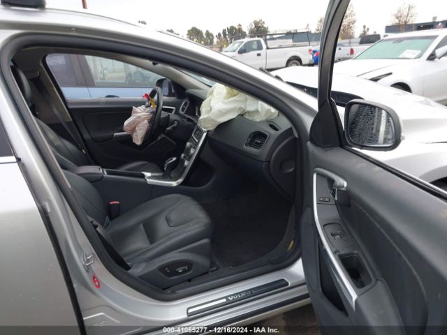 YV140MEK1G1290010 Volvo V60 T5 Drive-e Premier