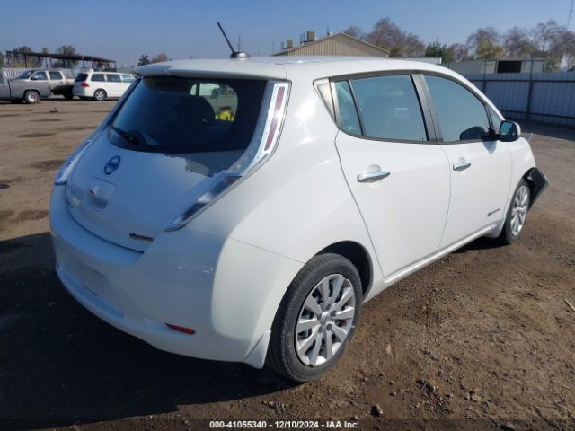 1N4AZ0CP0FC303084 Nissan LEAF S