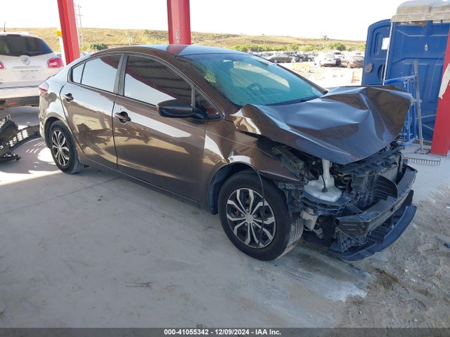 KIA FORTE LX 2017 3KPFK4A79HE156497 Image 1