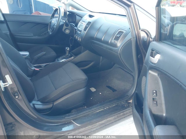 KIA FORTE LX 2017 3KPFK4A79HE156497 Image 5