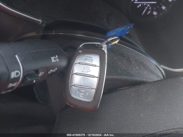 KM8J33AL3KU033300 Hyundai Tucson Sport