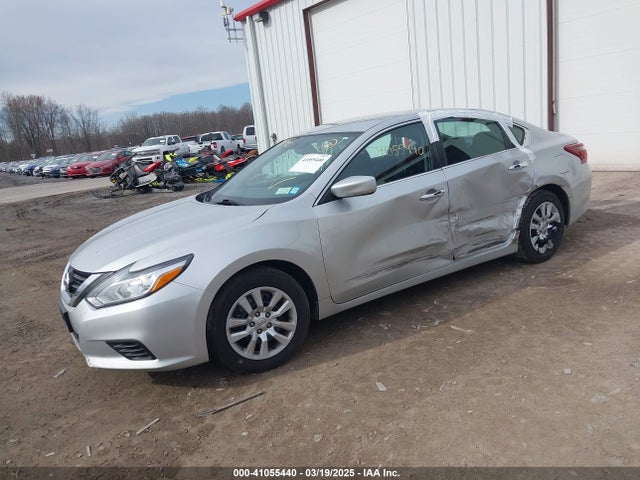 Nissan Altima 2.5 S 2018 1N4AL3AP0JC199730 Image 2