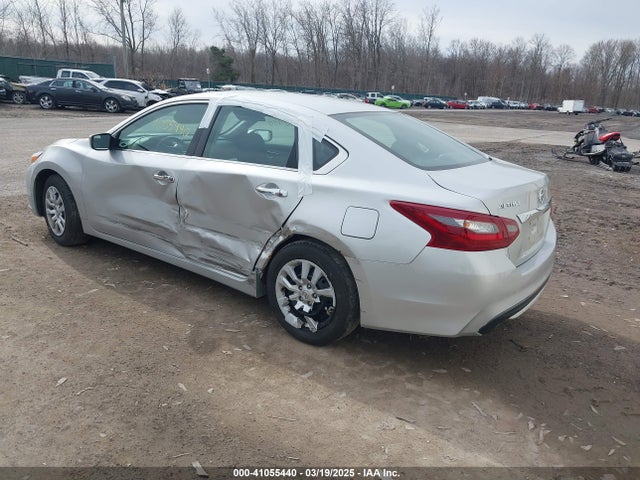 Nissan Altima 2.5 S 2018 1N4AL3AP0JC199730 Image 3