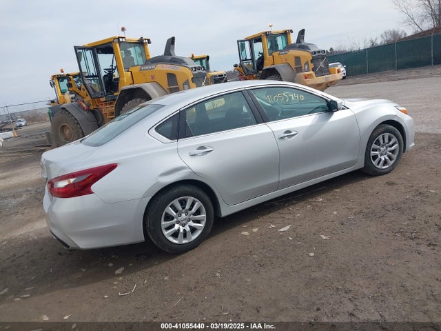 Nissan Altima 2.5 S 2018 1N4AL3AP0JC199730 Image 4