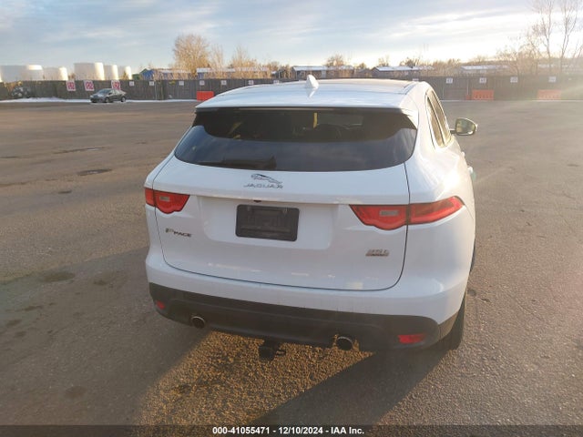 Jaguar F-PACE 35T 2017 SADCS2BV6HA881342 Image 16
