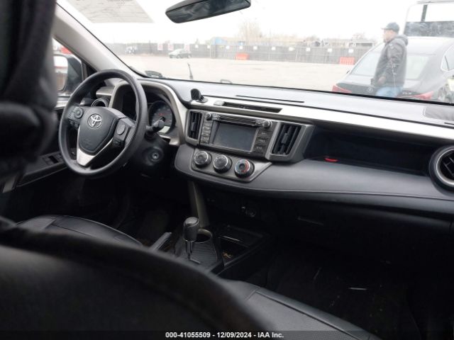 2T3BFREV6EW151654 Toyota RAV4 LE