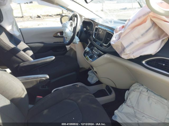 2021 CHRYSLER VOYAGER 2C4RC1AG3MR517336 Photo 4
