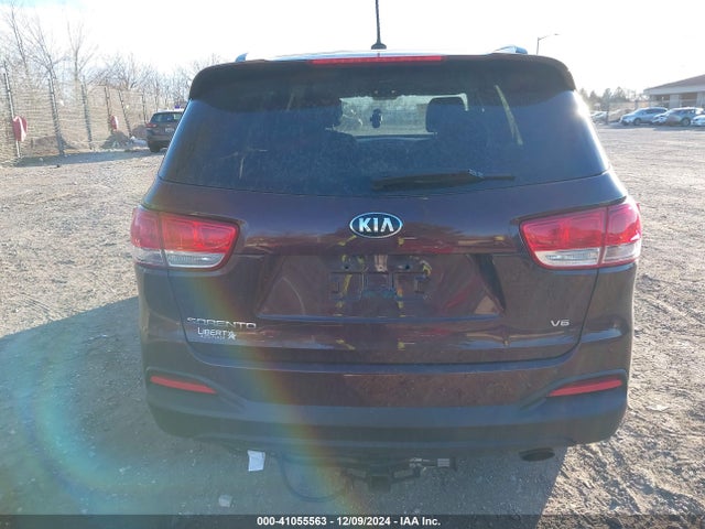 5XYPGDA52HG324164 KIA Sorento 3.3l Lx