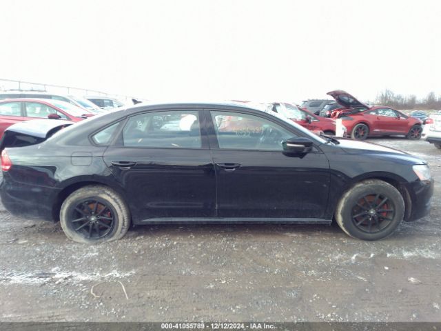 1VWAT7A38FC073585 Volkswagen Passat 1.8t S