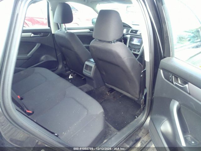 1VWAT7A38FC073585 Volkswagen Passat 1.8t S