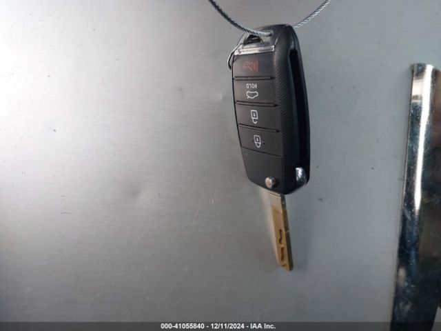 5XXGT4L38JG199253 KIA Optima Lx