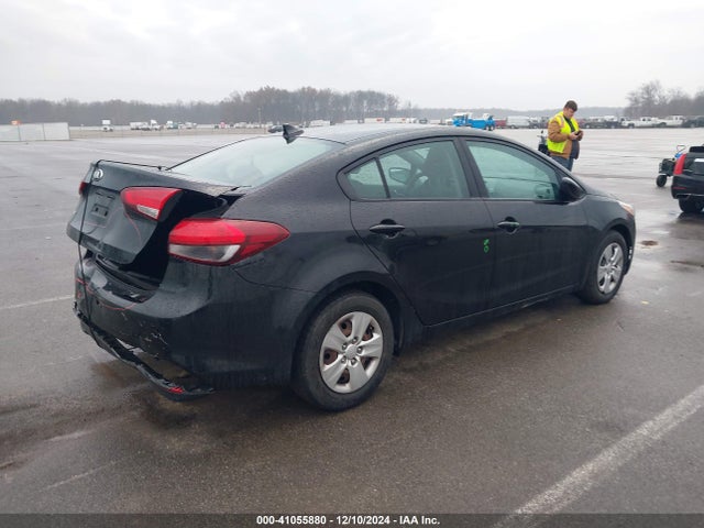 KIA FORTE LX 2017 3KPFK4A71HE047550 Image 4