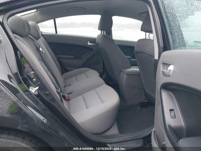 KIA FORTE LX 2017 3KPFK4A71HE047550 Image 8