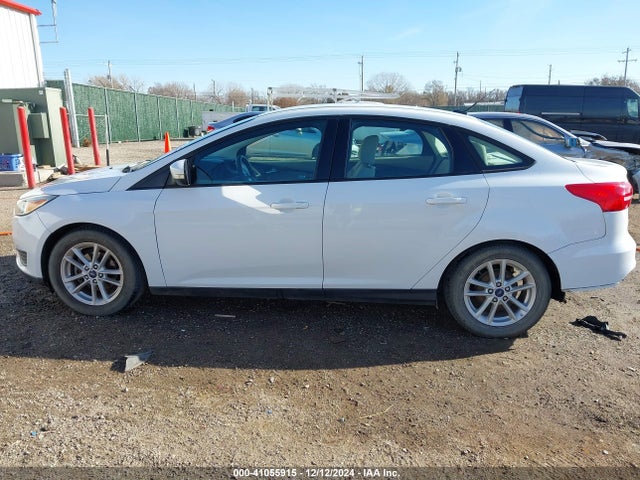 Ford FOCUS SE 2016 1FADP3F24GL290815 Image 15