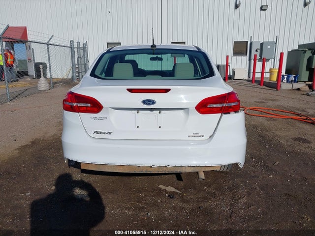 Ford FOCUS SE 2016 1FADP3F24GL290815 Image 17