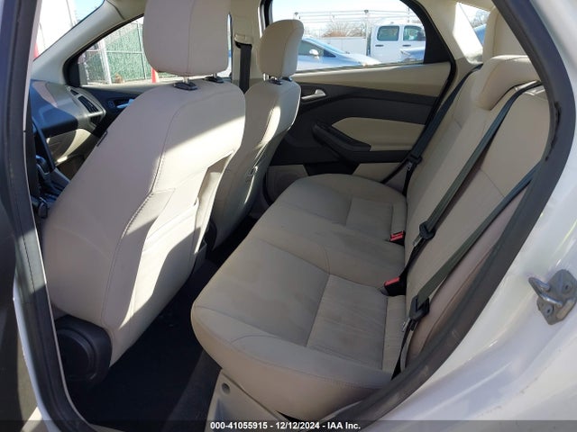 Ford FOCUS SE 2016 1FADP3F24GL290815 Image 8