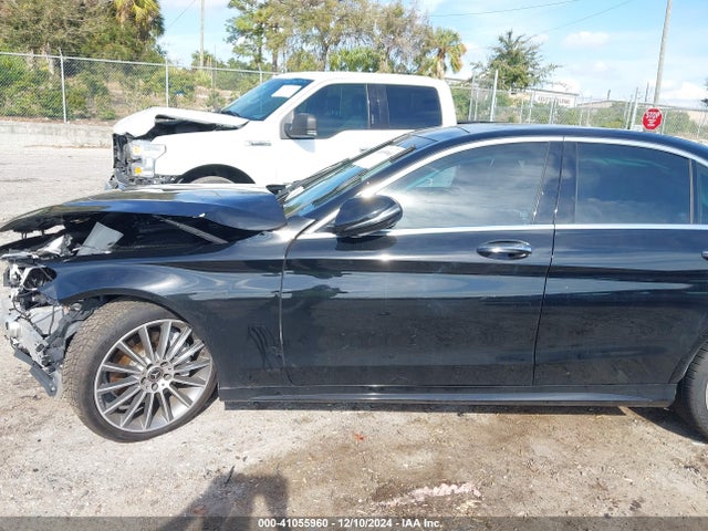 55SWF4JB8JU276153 Mercedes-Benz C 300