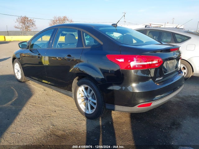 Ford FOCUS SE 2015 1FADP3F24FL295575 Image 3