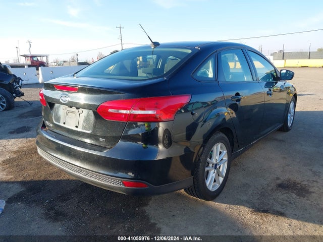 Ford FOCUS SE 2015 1FADP3F24FL295575 Image 4