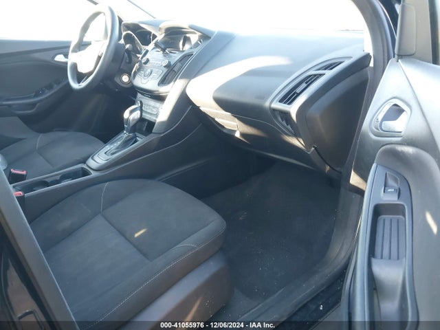 Ford FOCUS SE 2015 1FADP3F24FL295575 Image 5