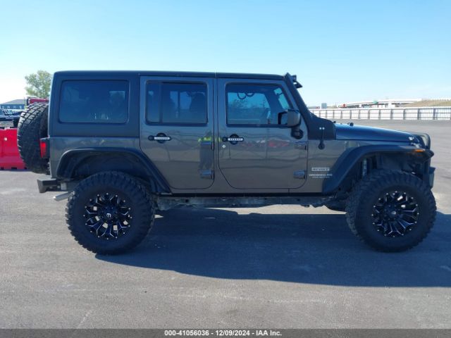 1C4BJWDG7HL516947 Jeep Wrangler Unlimited Sport 4x4