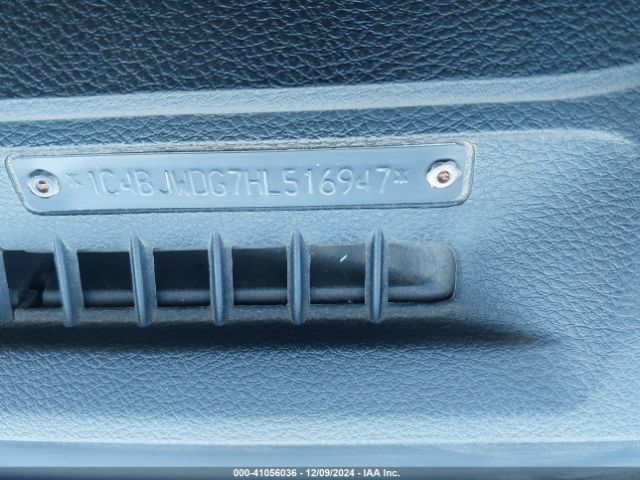 1C4BJWDG7HL516947 Jeep Wrangler Unlimited Sport 4x4