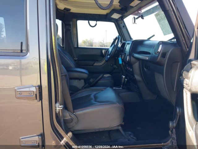 1C4BJWDG7HL516947 Jeep Wrangler Unlimited Sport 4x4