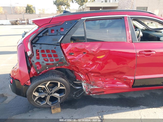 KNDCR3LE4R5142833 KIA Niro Ex Touring
