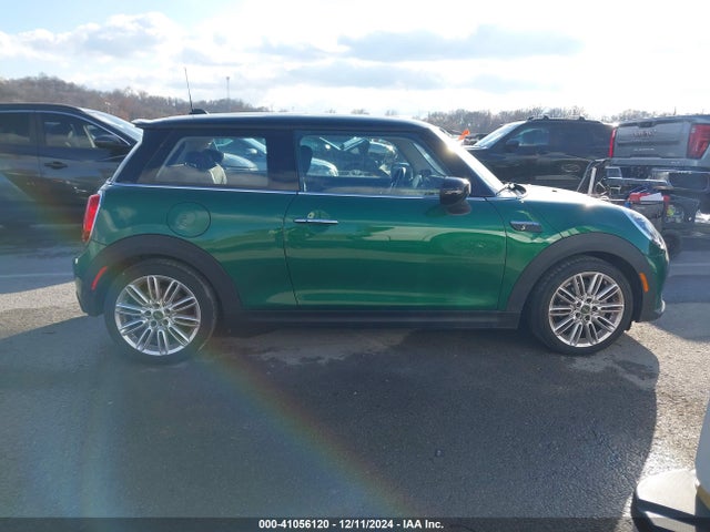 Mini Se Hardtop Cooper 2022 WMW13DJ02N2R94371 Image 13