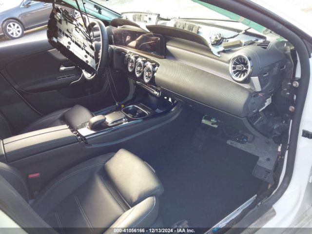 W1K5J4HB2NN317049 Mercedes-Benz Cla 250 Coupe 4matic