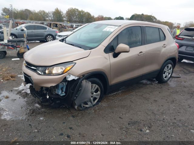 3GNCJKSB9JL259666 Chevrolet TRAX LS