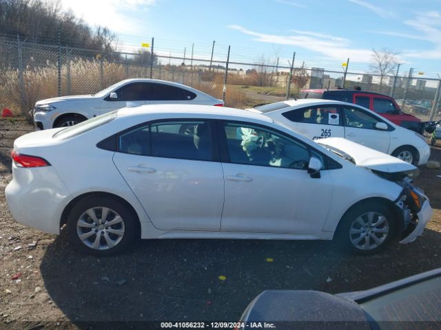 5YFEPMAEXNP305327 Toyota COROLLA LE