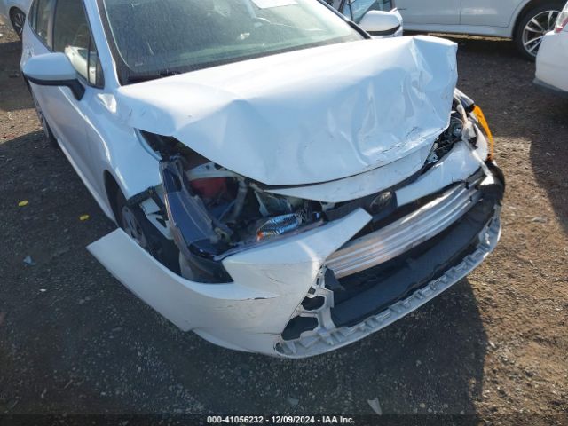 5YFEPMAEXNP305327 Toyota COROLLA LE