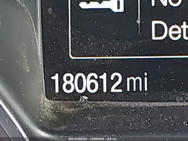 1FMCU0J9XJUB16729 Ford Escape Titanium