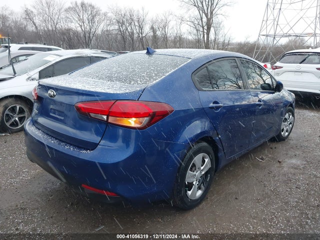 KIA FORTE LX 2017 3KPFK4A75HE036728 Image 4