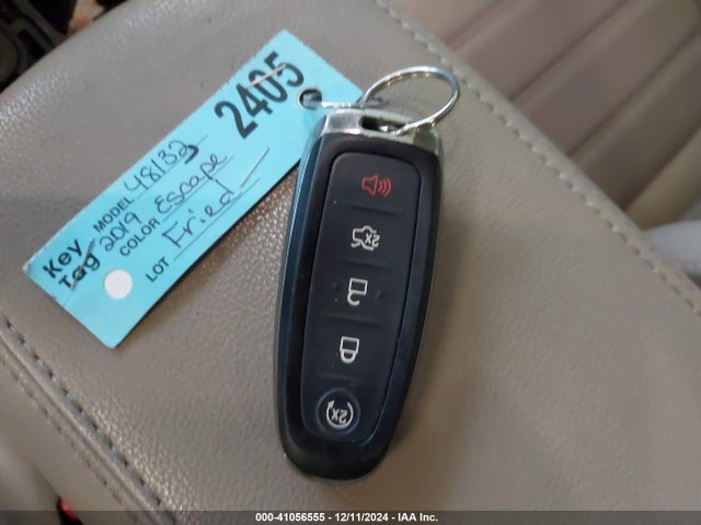 Ford ESCAPE SEL 2019 1FMCU0HD1KUB93629 Image 11