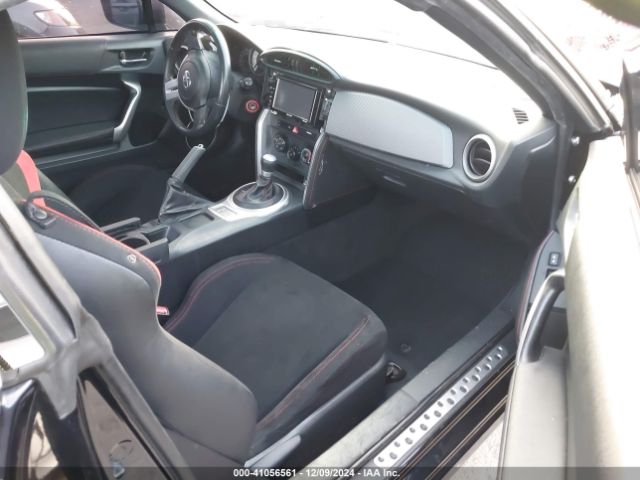 JF1ZNAA18G8701652 Scion FR-S
