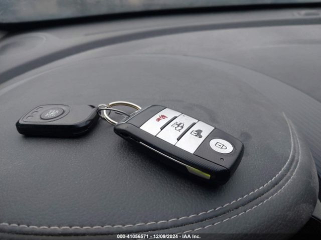 3KPFL4A78HE130745 KIA FORTE S
