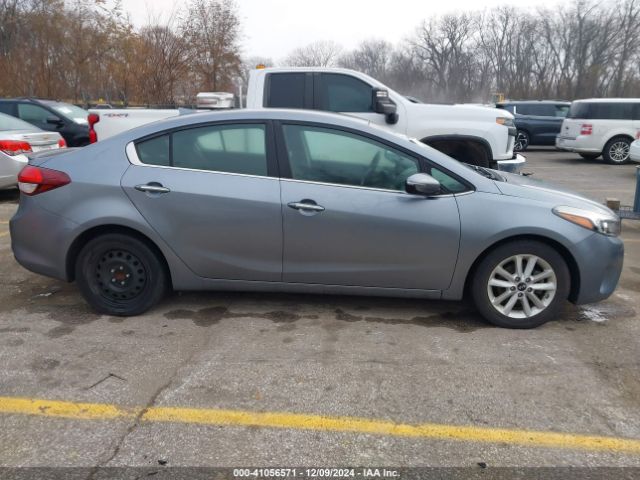 3KPFL4A78HE130745 KIA FORTE S