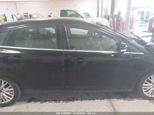 Ford Focus Titanium 2016 1FADP3N2XGL372484 Image 12
